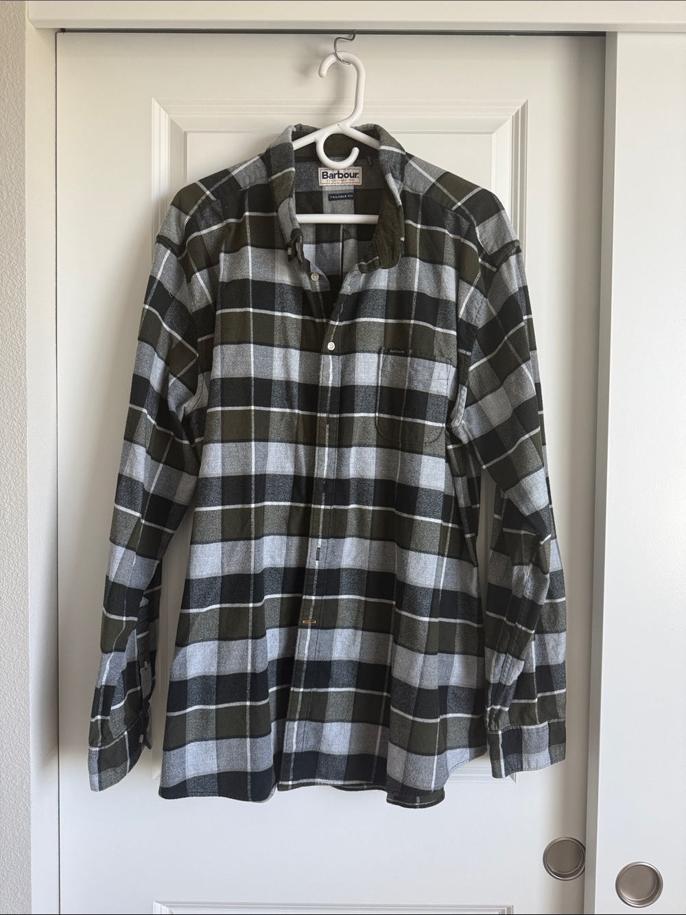 Barbour Valley Tailored Plaid Button Down Shirt Olive Grey.